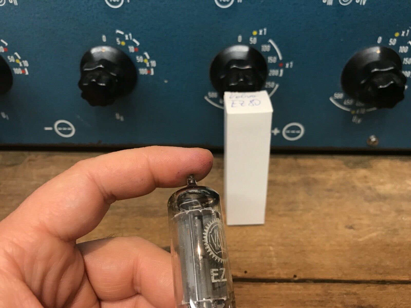 EZ80/6V4 Valvo, perfect condition, tests NOS, D-getter, made 1957 - Image 5