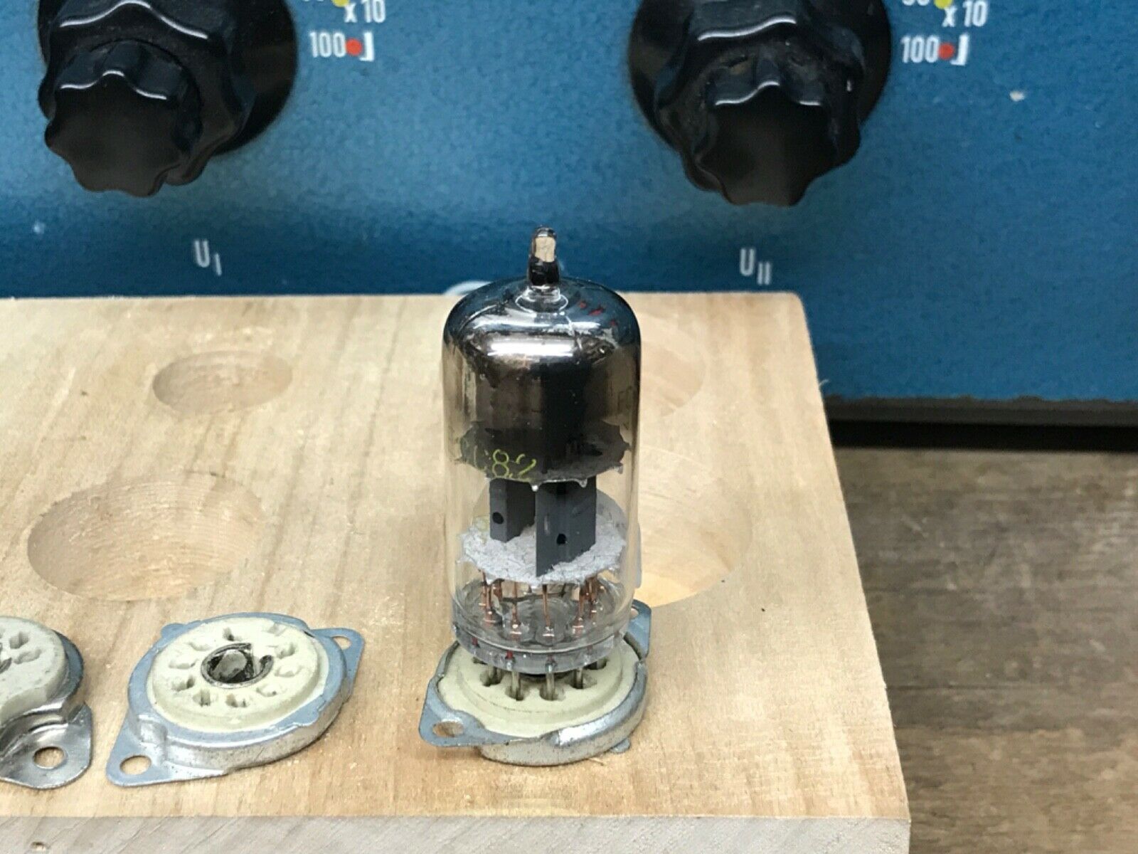 ECC82 12AU7, Tungsram, tests NOS and balanced, vintage production - Image 4