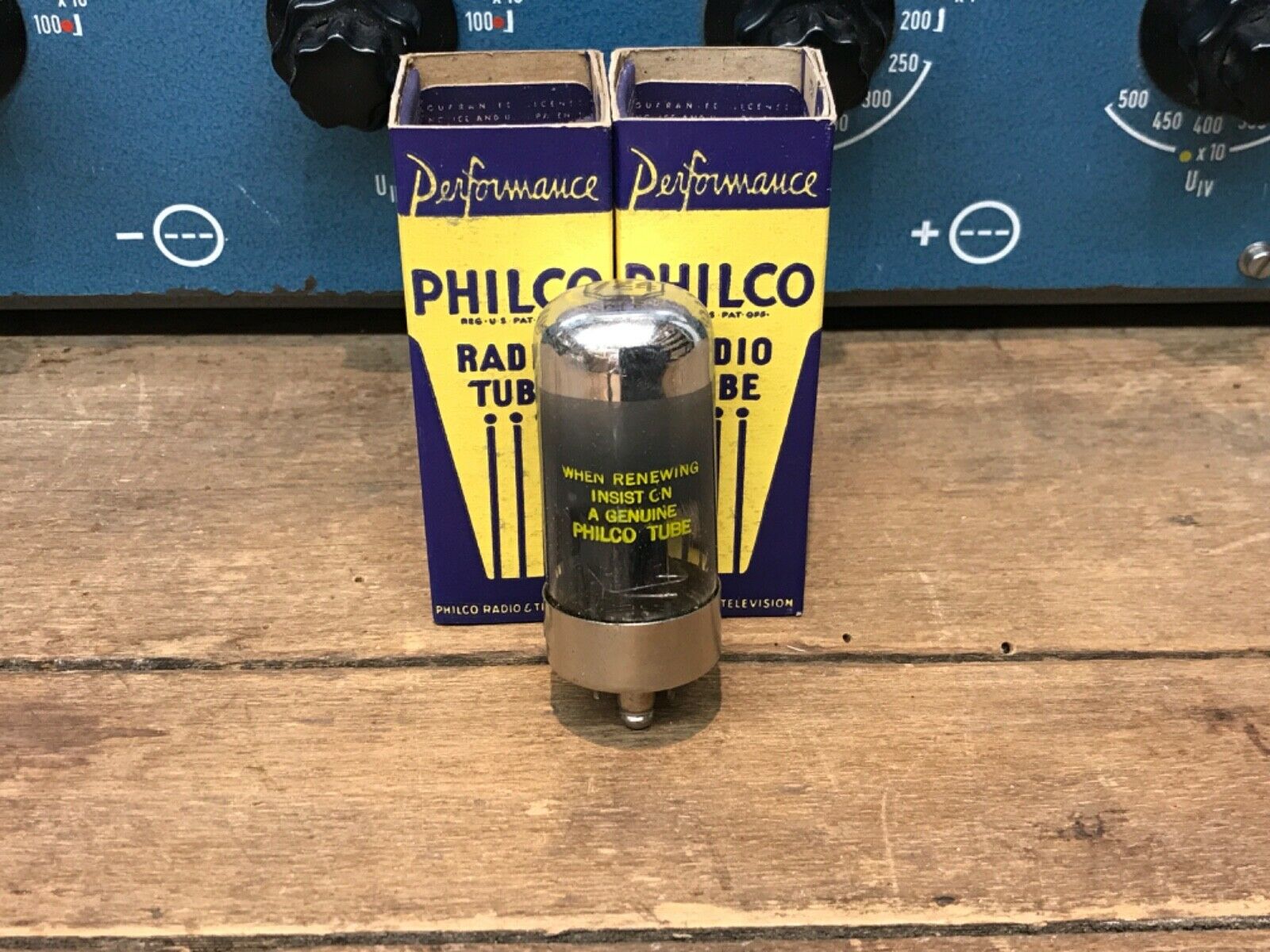 7Z4 Philco, one pair (2), NOS/NIB, immaculate condition, from military stock - Image 6