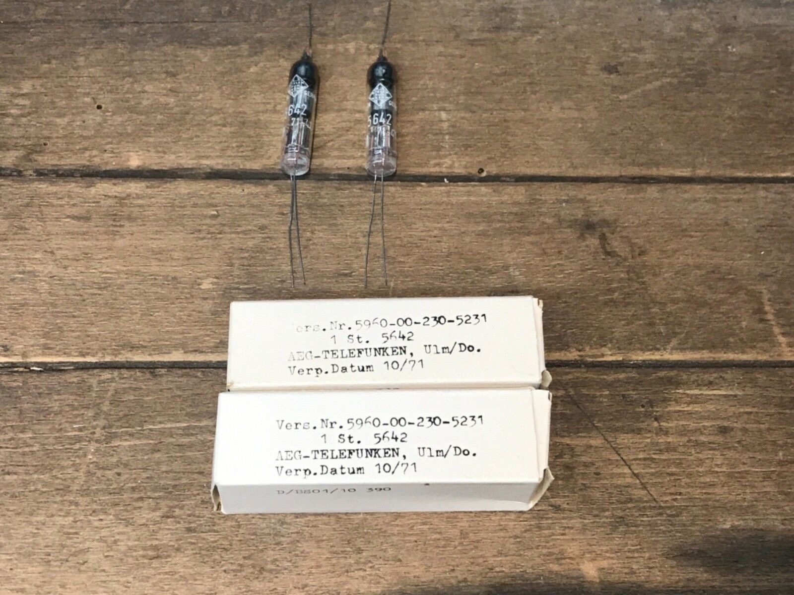 5642 Telefunken, one matched pair, true NOS/NIB, milspec, perfect tubes - Image 4