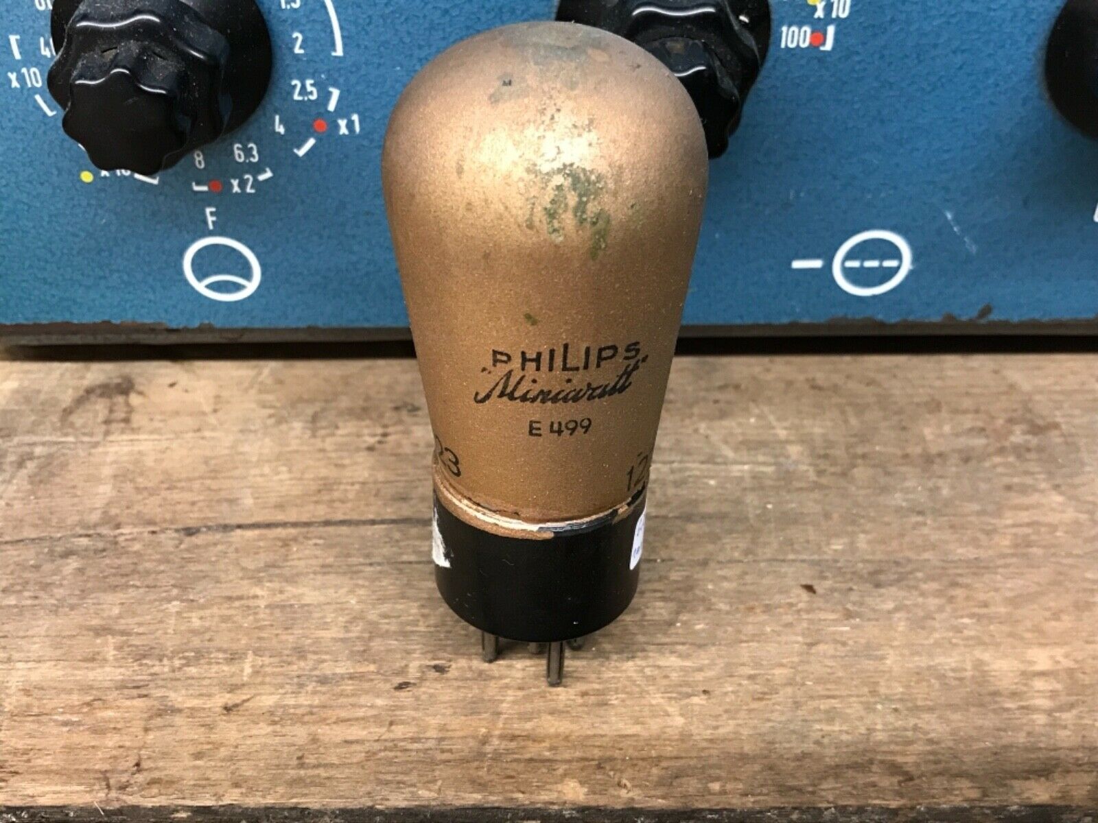 E499 Philips Miniwatt, tests NOS with 100%, equivalent to REN914/W4110 - Image 2