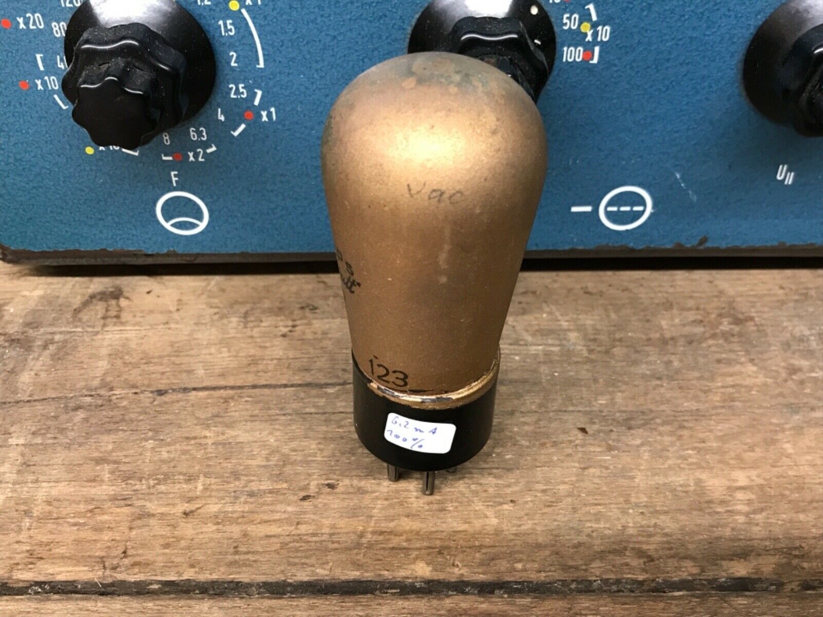 E499 Philips Miniwatt, tests NOS with 100%, equivalent to REN914/W4110 - Image 3