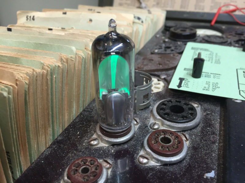 UM80 19BR5 made by Philips, akin EM80, NOS tuning indicator