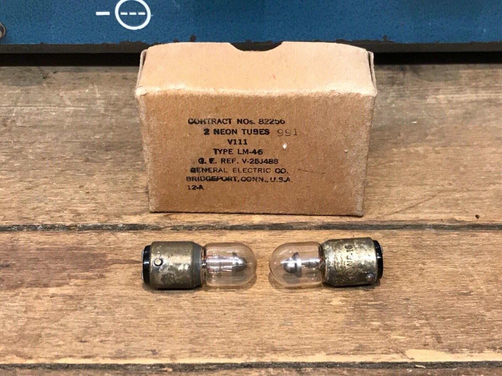 991 NE16 LM-46 V111 one pair (2) neon voltage regulator bulbs, NOS/NIB - Image 4