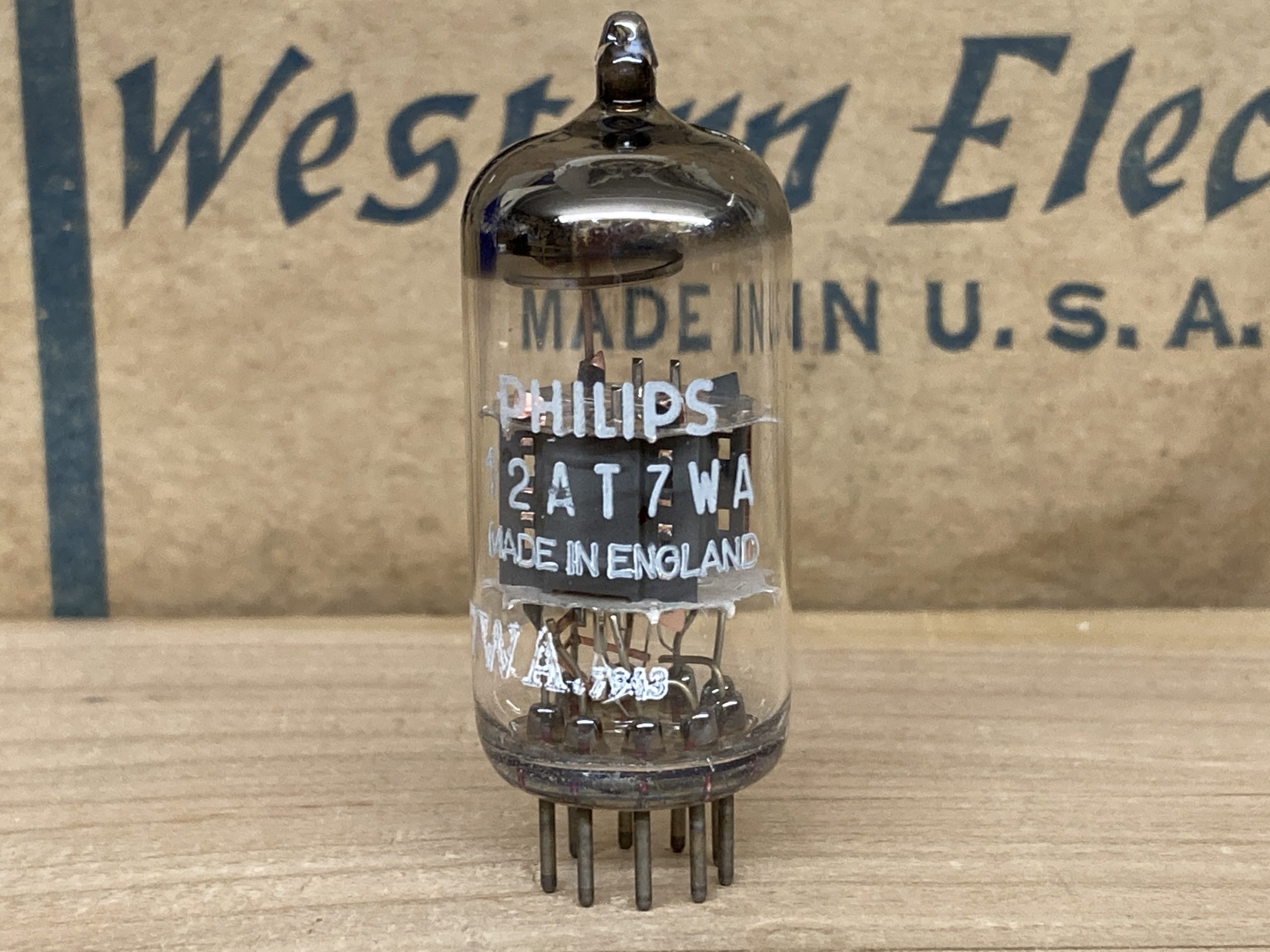 ECC81 12AT7WA/CV4024 Philips/Mullard, copper rods, true NOS - Image 4