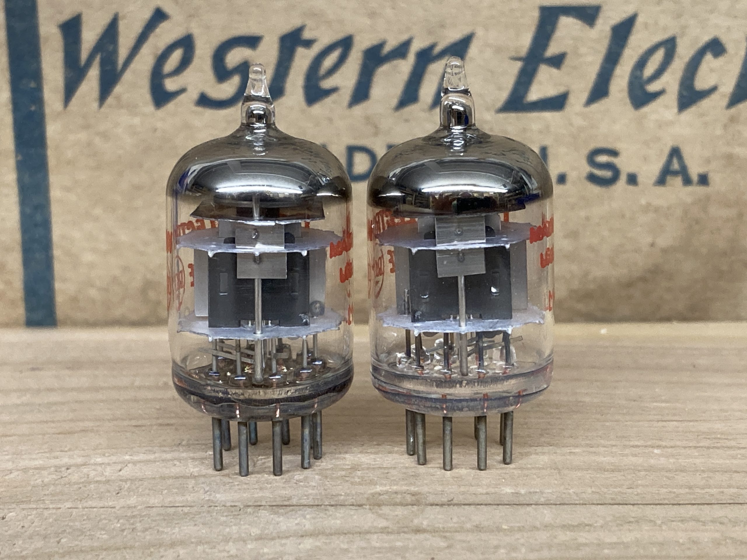 5670 RCA, 396A, 2C51 true NOS/NIB, triple mica, black plate! One pair (2) - Image 2