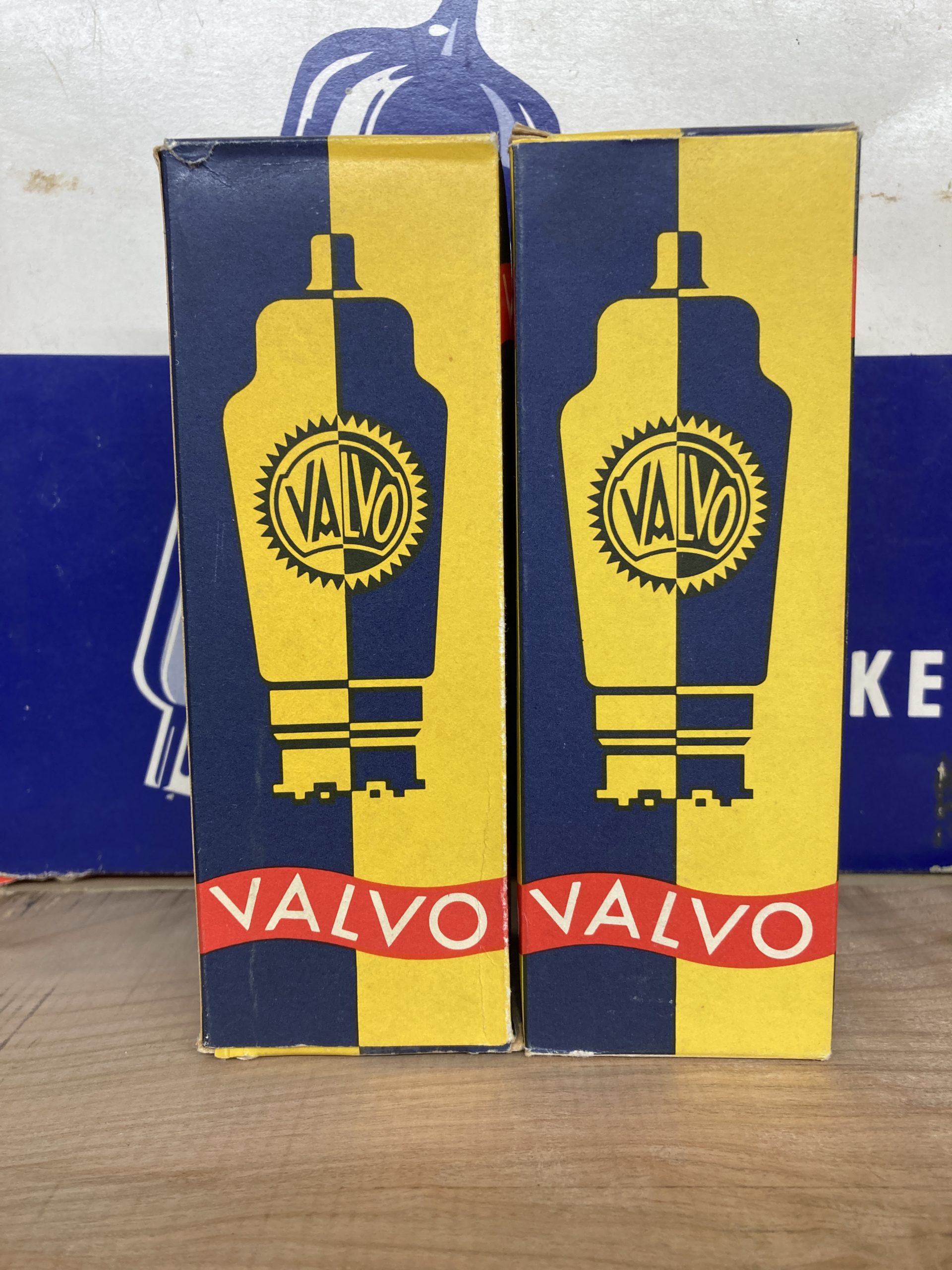6080 Mullard branded Valvo, NOS/NIB, tested and guaranteed, one pair (2) - Image 2