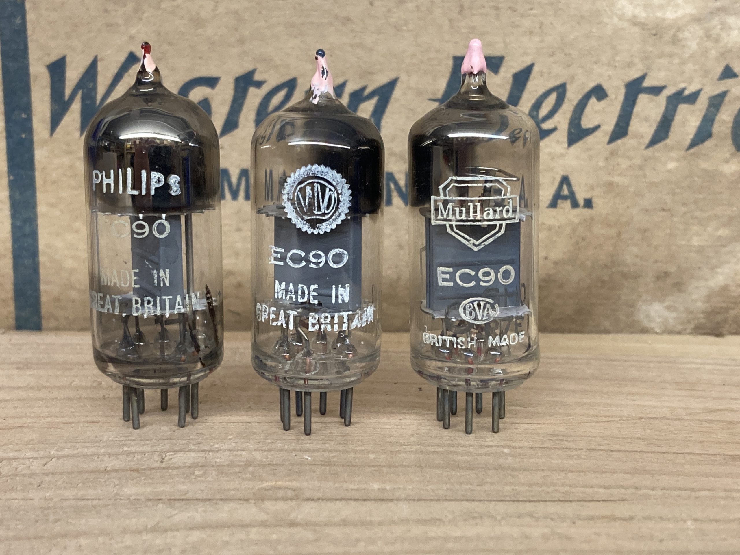 6C4/CV133/EC90 Mullard NOS, milspec, rectangular getter, x-rare!