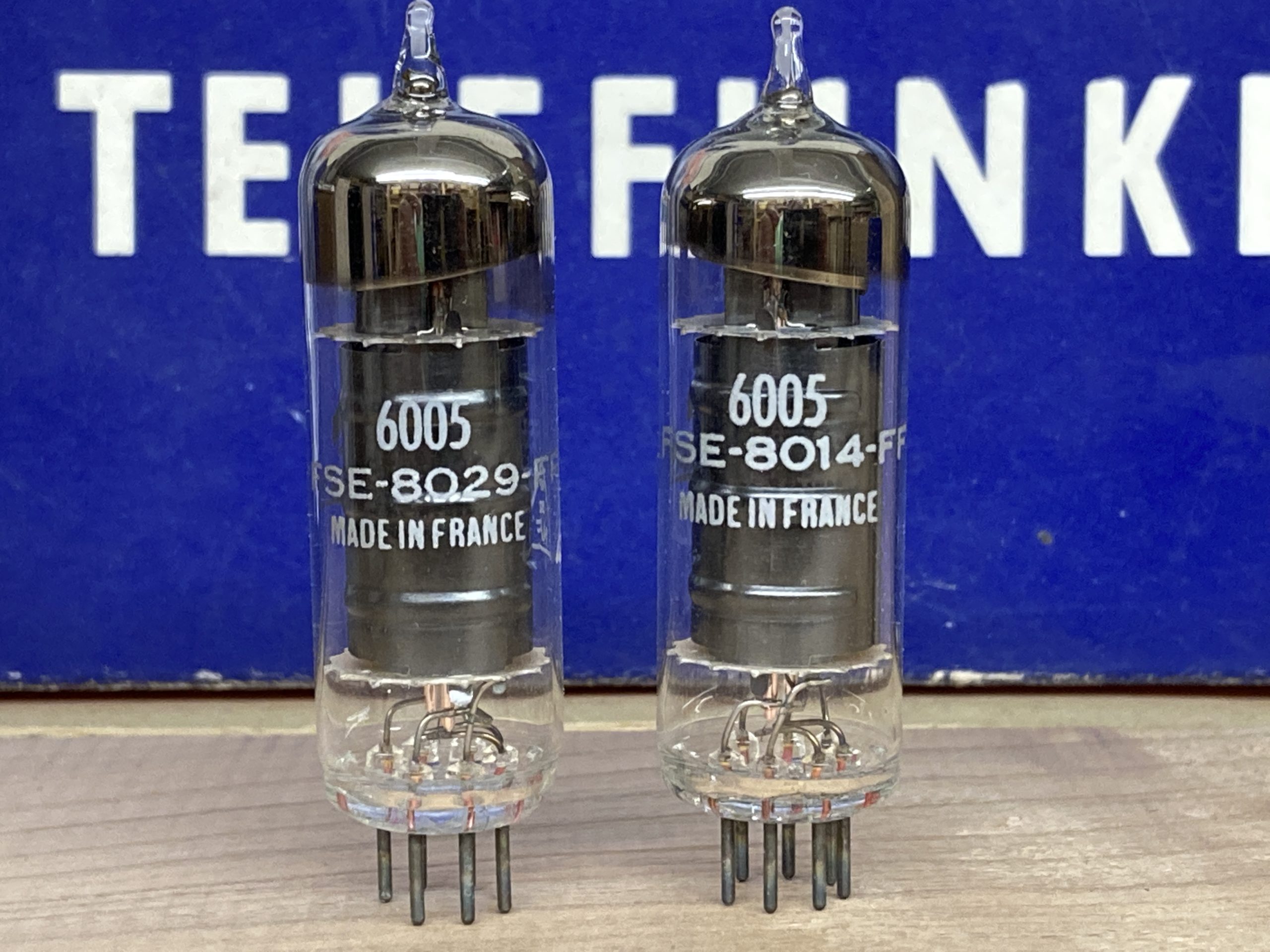 6005 6AQ5 EL90 Thomson CSF NOS/NIB, black plates, one matched pair - Image 2