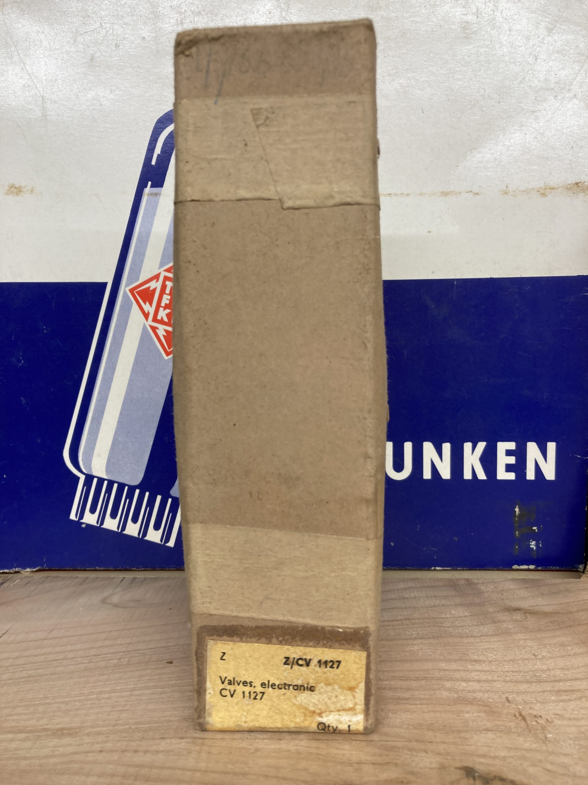 CV1127 VT127 10E/231 PEN46, NOS/NIB from the 1940ies - Image 2