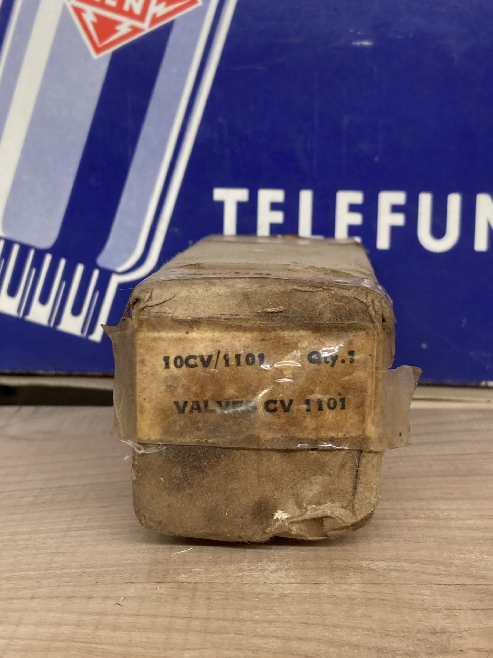 CV1101 VR101 MHLD6 Osram Marconi NOS/NIB sealed box from the 1940ies - Image 3