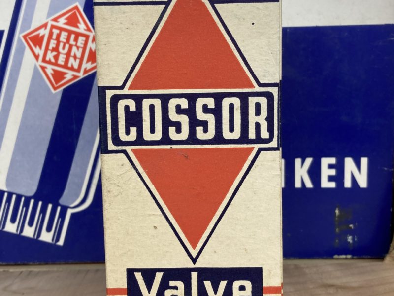 SU 2150A Cossor, beautiful and rare steam punk tube from the 1940ies, new in original, sealed box