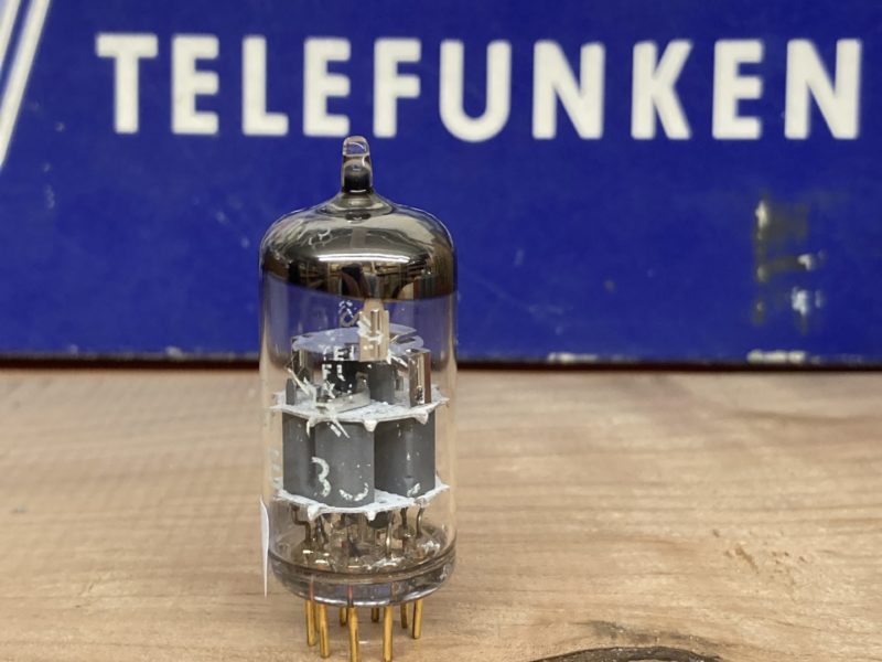 E88CC Telefunken <> diamond, gold pins, tests excellent, holy grail