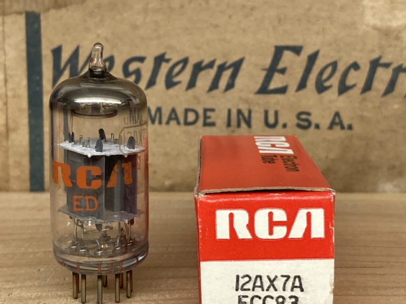 12AX7A / ECC83 RCA, true NOS
