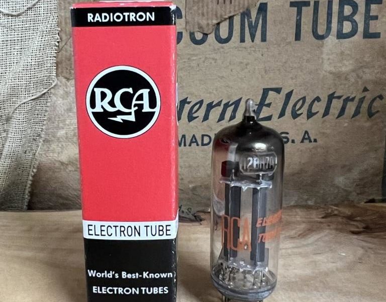 12BH7A RCA, NOS, black plate, small rectangular getter
