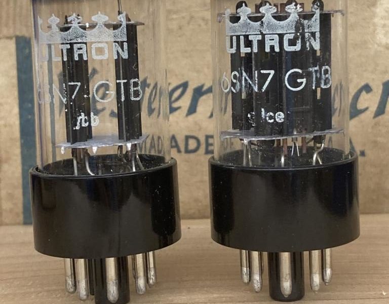6SN7GT Ultron made by Hitachi, black plates, copper rods,  NOS