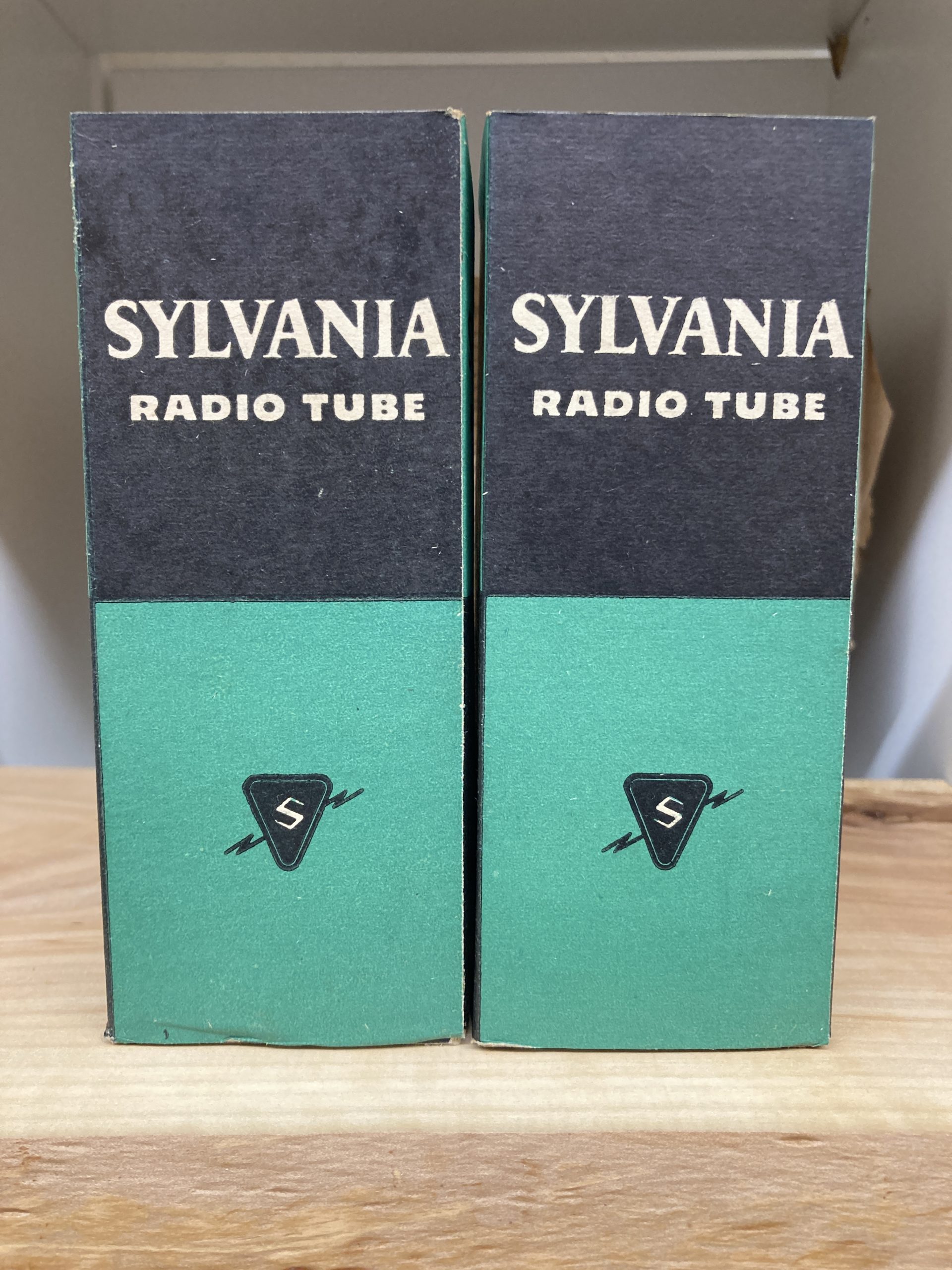 6U7G Sylvania true NOS/NIB, milspec, one pair (2) - Image 4