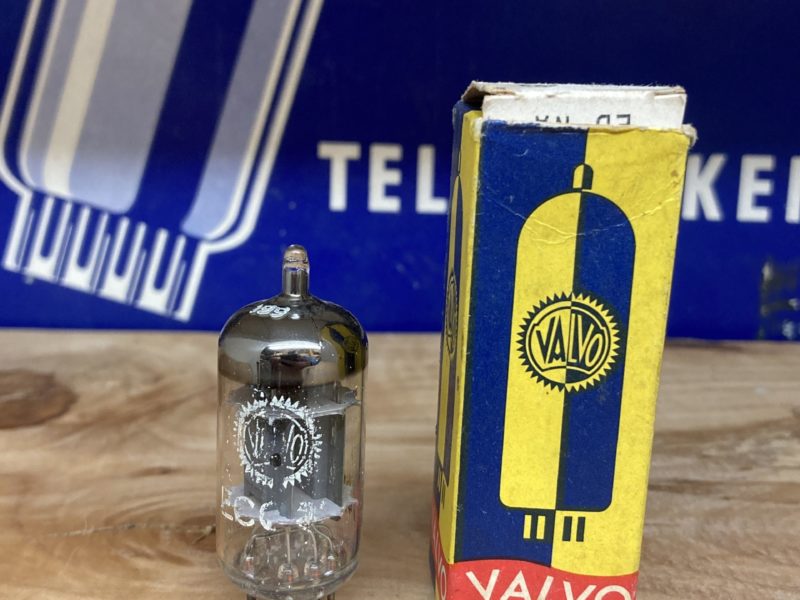 12AX7 / ECC83 Valvo, Heerlen made, NOS