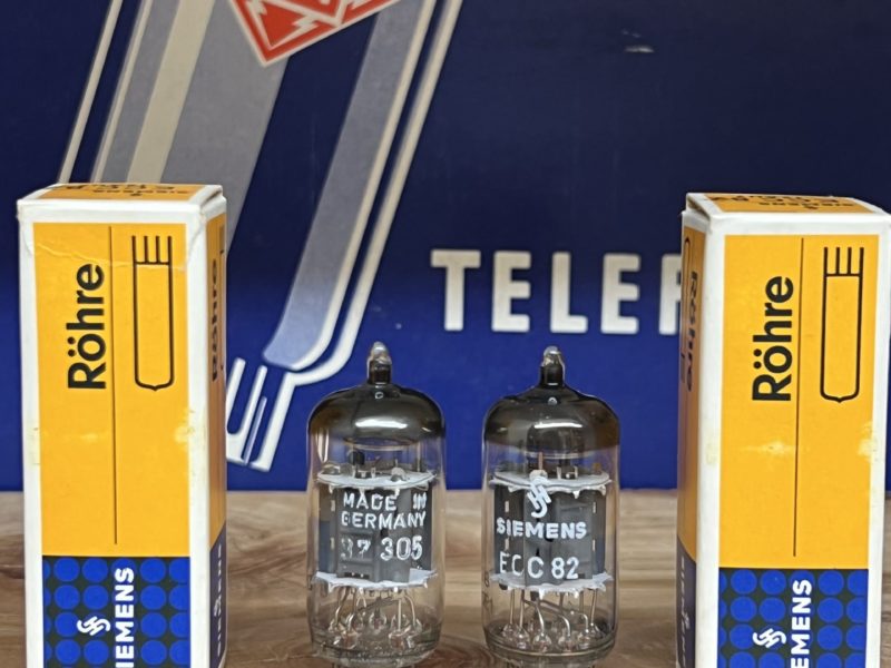 ECC82 12AU7 Siemens, Heerlen production, matched pair, NOS/NIB