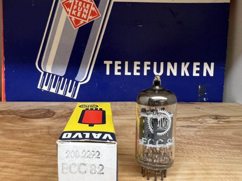 ECC82 12AU7 Valvo, Heerlen production, matched pair, NOS/NIB
