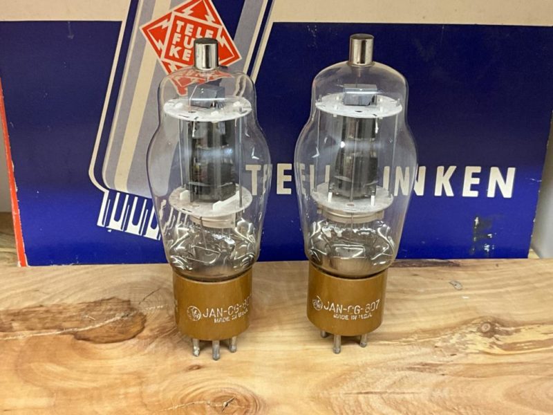 JAN CG807 VT-100 QE06/50 GE, brown base, made 1958, one pair