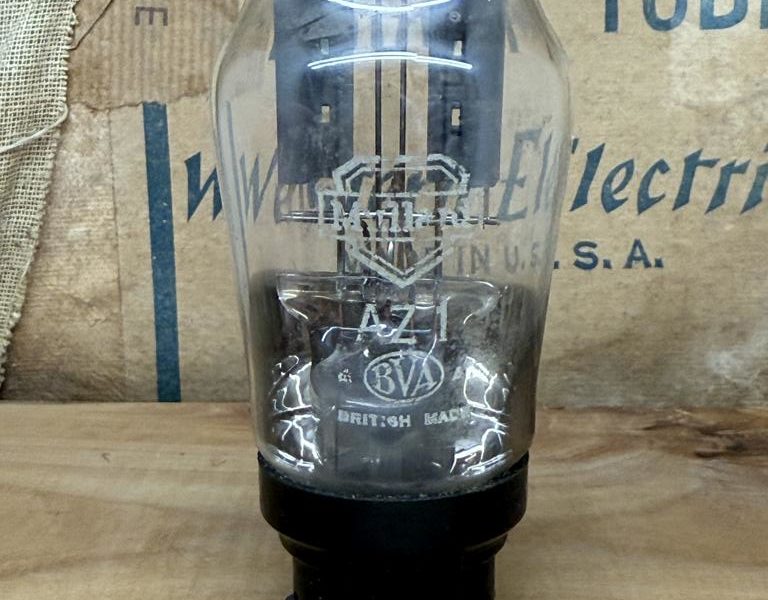 AZ1 Mullard, grey plates, tests excellent