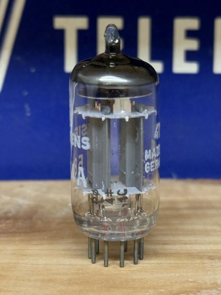 5814A E82CC 12AU7WA Siemens Munich production, triple mica, NOS - Image 3