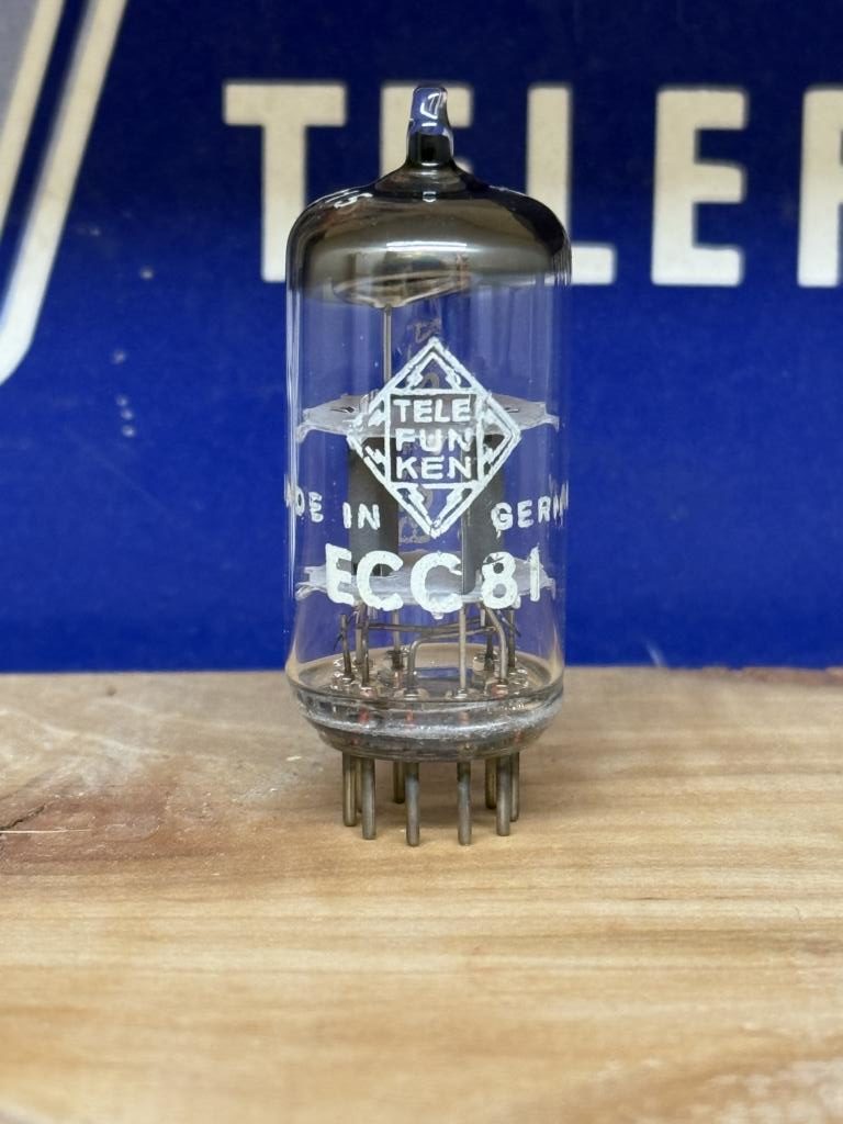 ECC81 12AT7 Telefunken, <>, NOS, test perfect