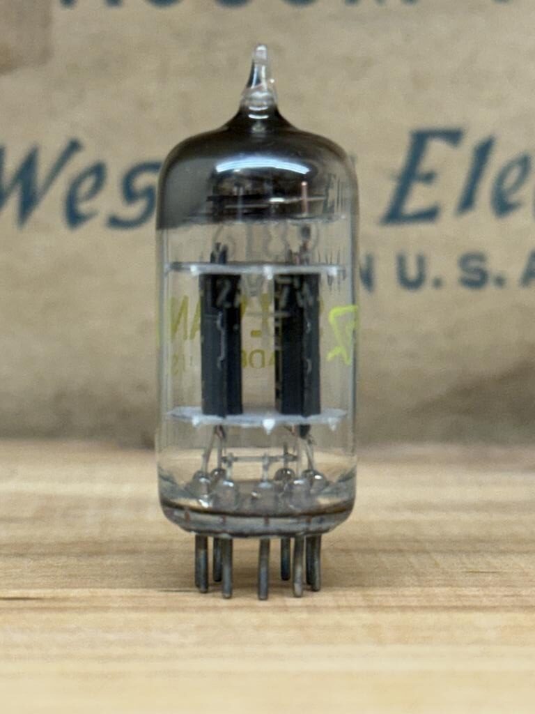 12AU7WA 6189 ECC82 Sylvania, long black plates, triple mica, square getter - Image 2