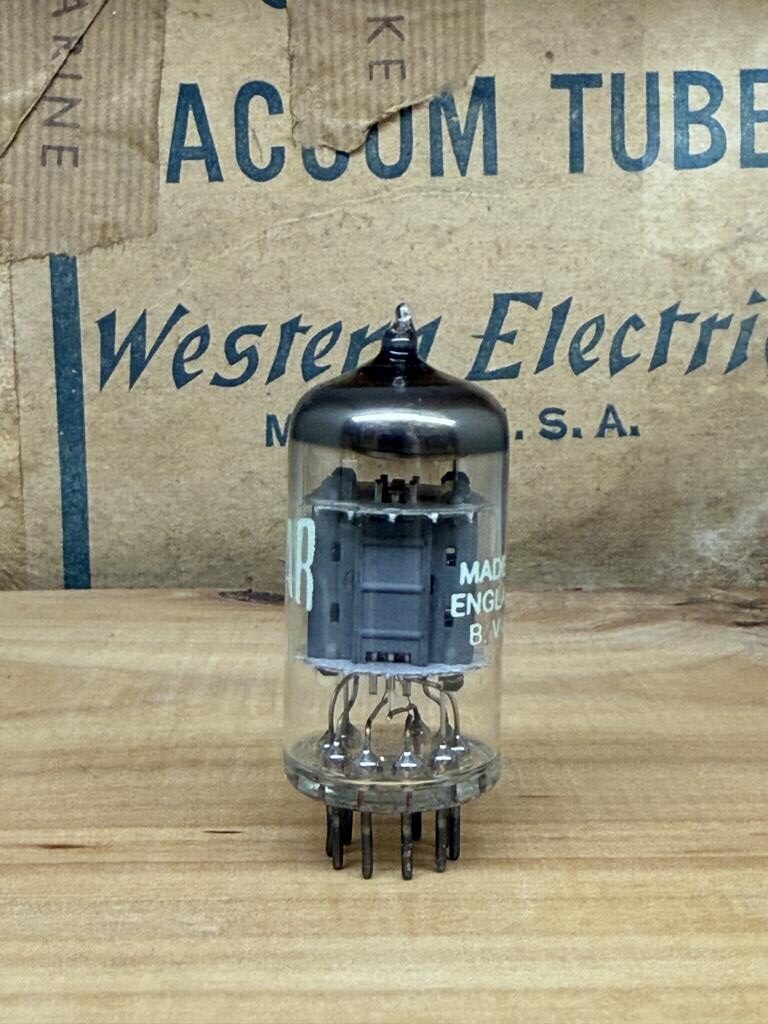 ECC83 12AX7 CV4004 Brimar, short grey plates - Image 3