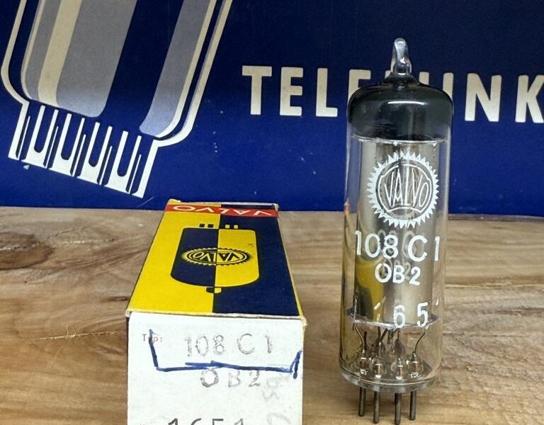 0B2 108C1 Valvo NOS/NIB super vintage from 1959, tested and guaranteed